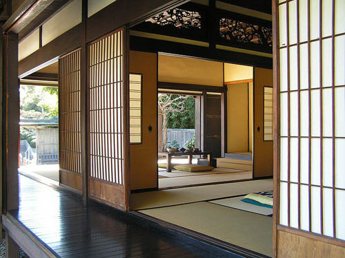 Энгава - традиционный японский дом.
